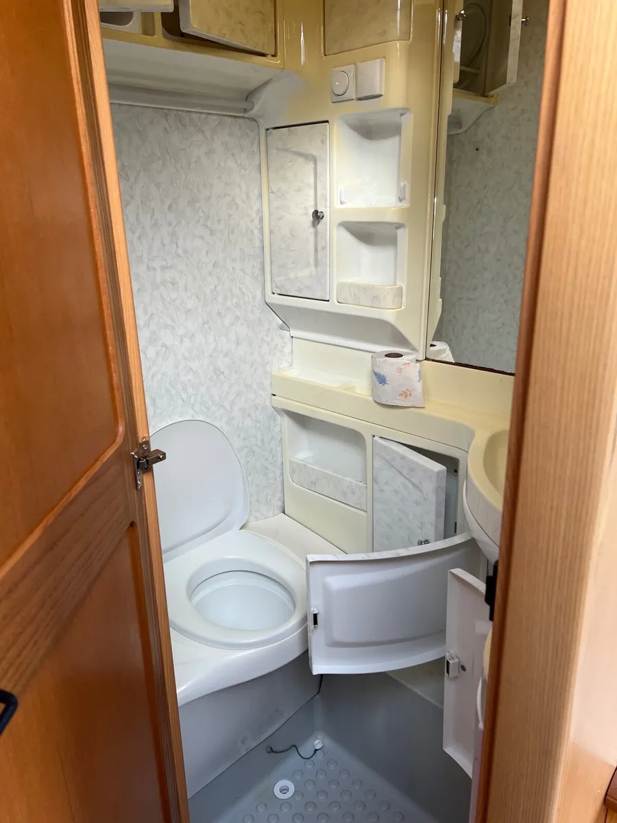 Caravan - Image 3