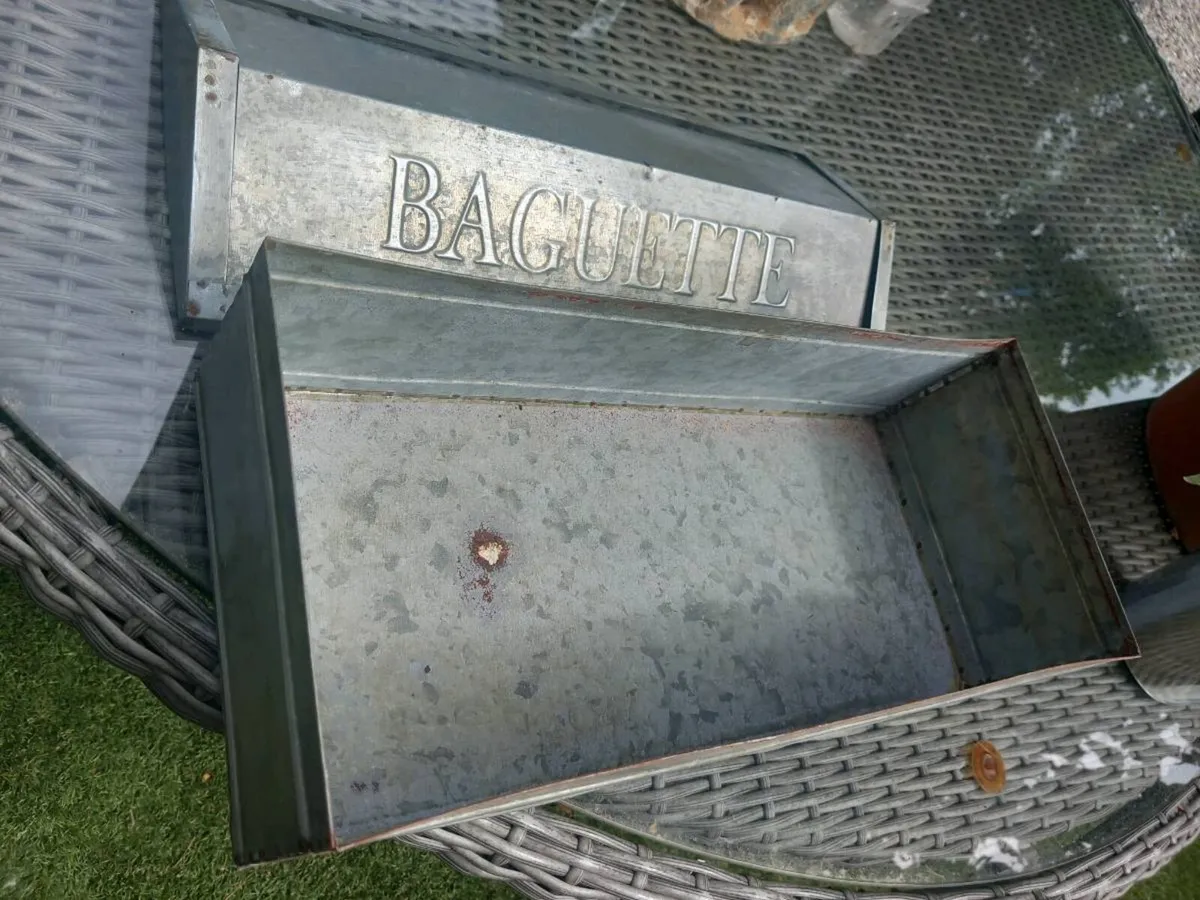 As new zinc baguette box, D18 - Image 3