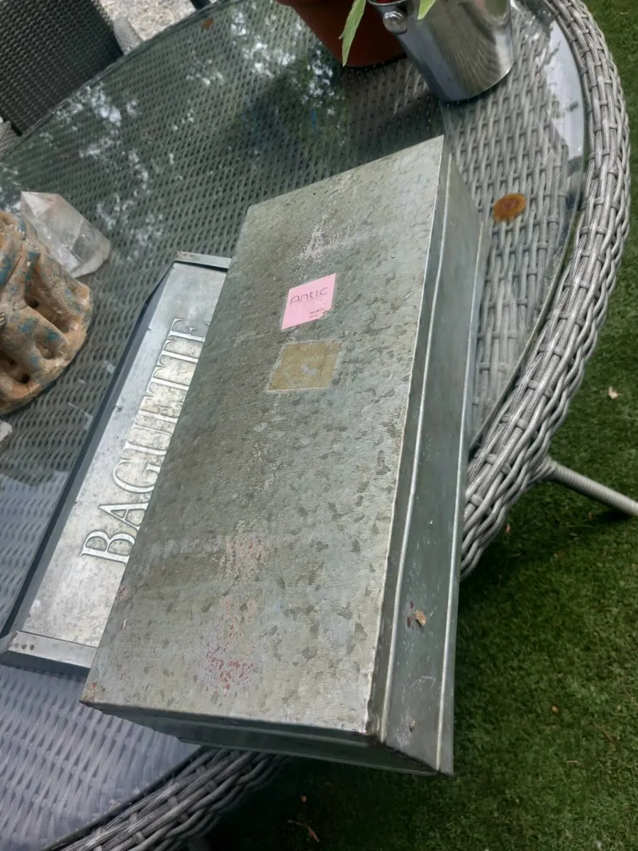 As new zinc baguette box, D18 - Image 4
