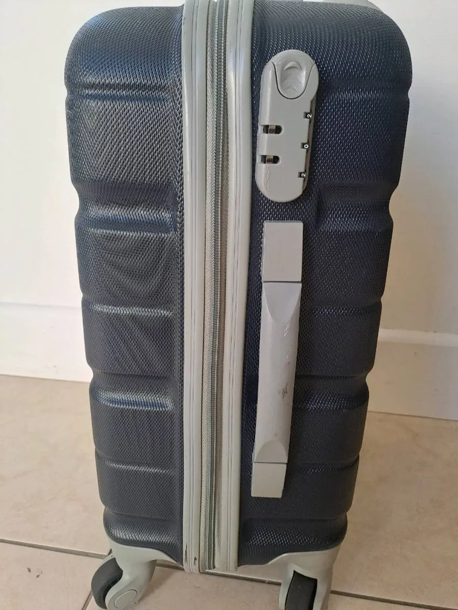 Cabin case - Image 2