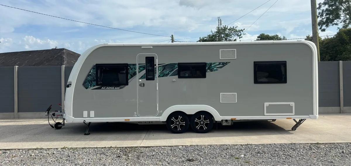 Coachman - Image 1