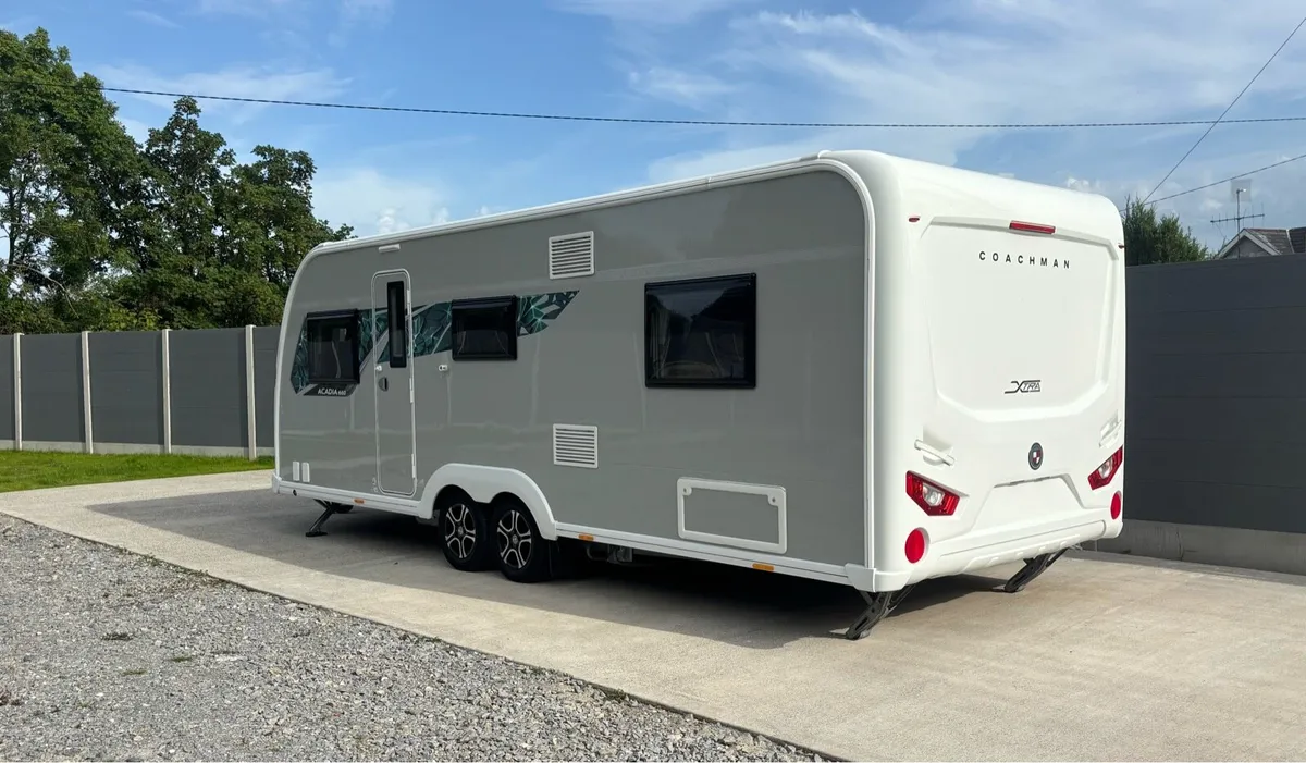 Coachman - Image 2