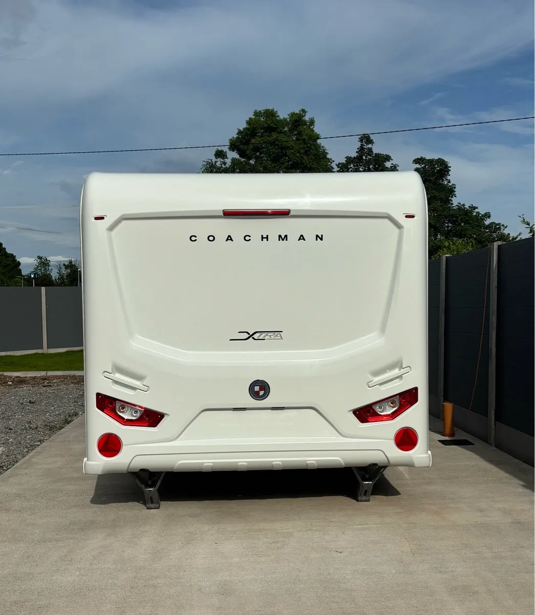 Coachman - Image 4