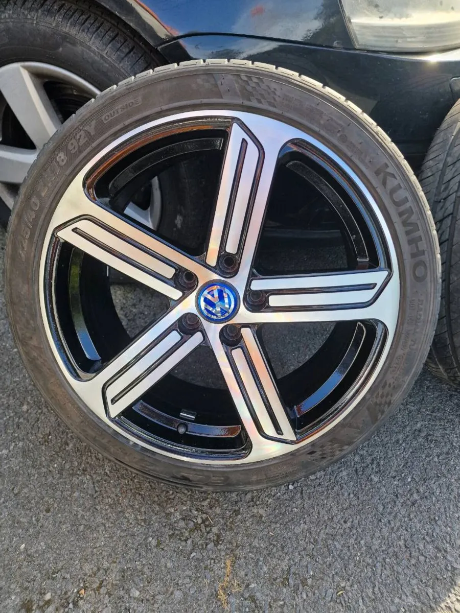 VW 18' ALLOYS GOLF/CADDY ECT/V GOOD TYRES - Image 2