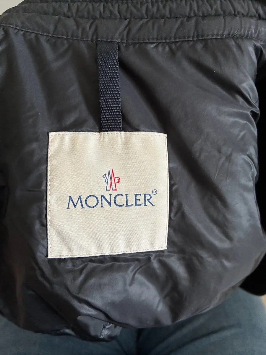 Montcler - Image 1