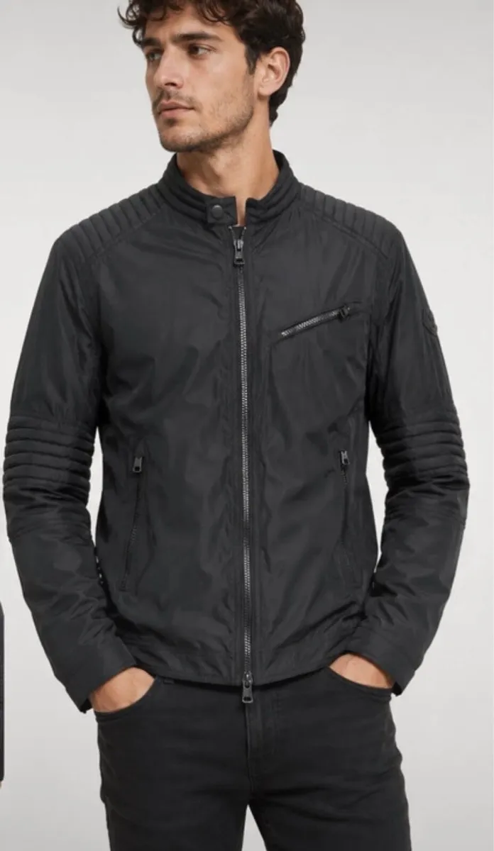 Montcler - Image 2