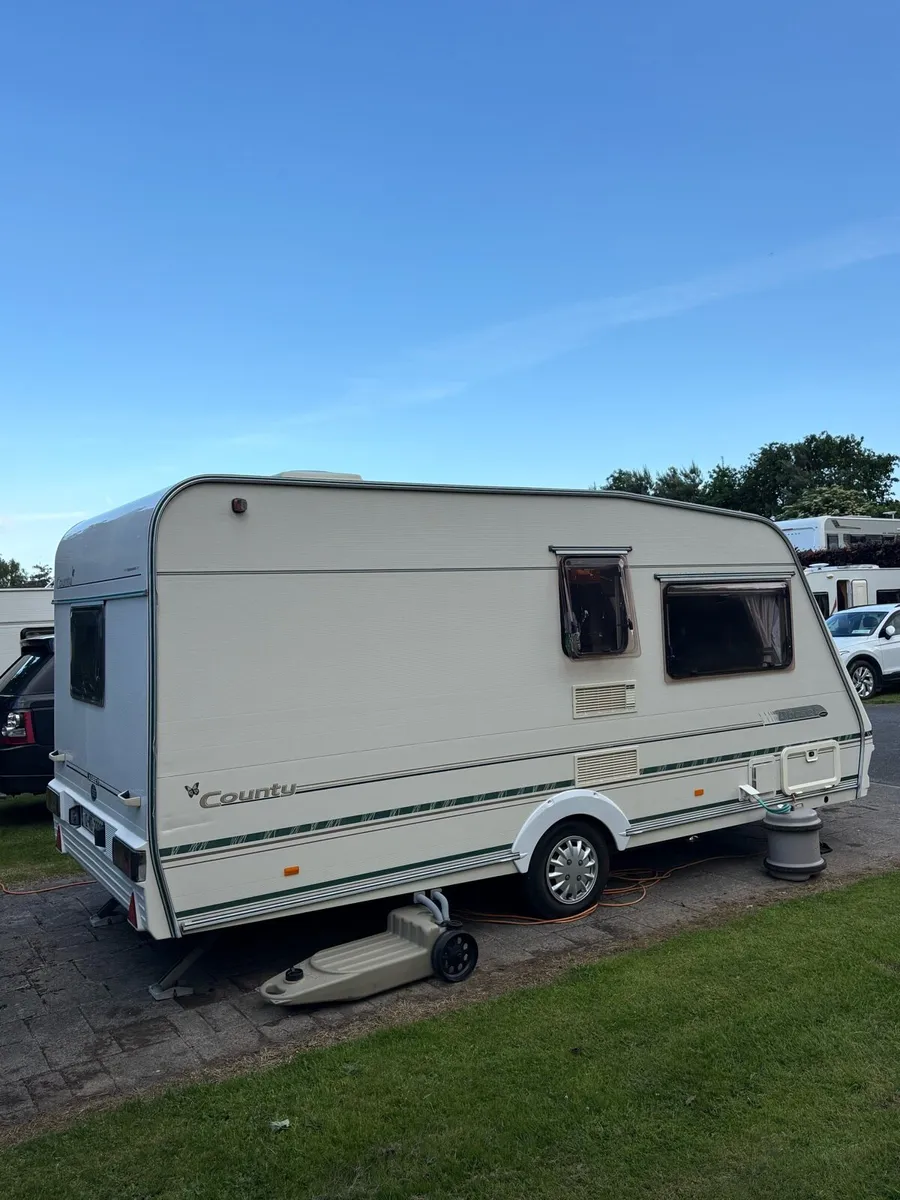 2 Berth Caravan - Image 3