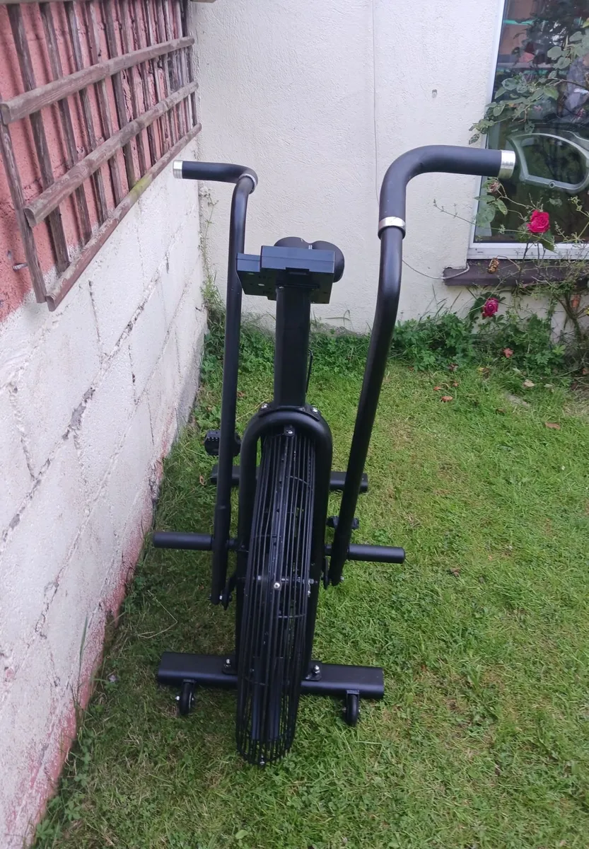 Assault AirBike for Sale – Excellent Condition - Image 2