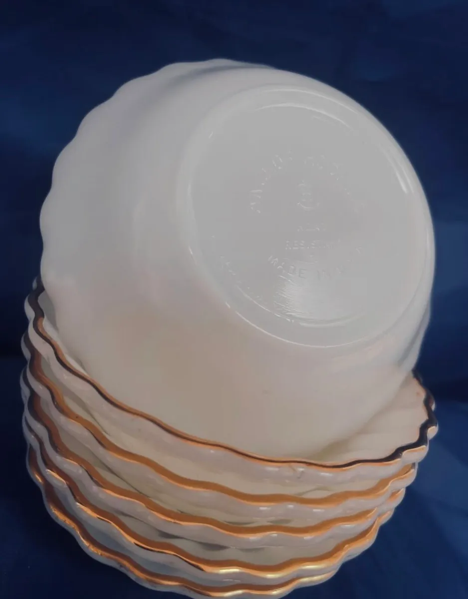 Glass bowls - Image 2