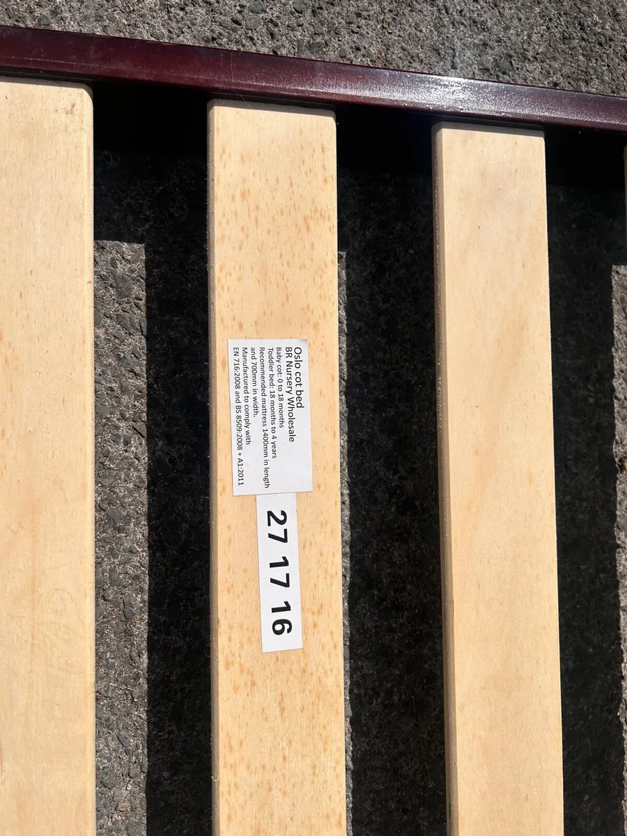 Sleigh cot - Image 2