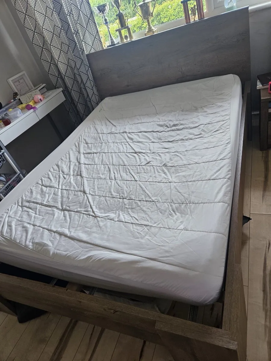 Double Bed - Image 1
