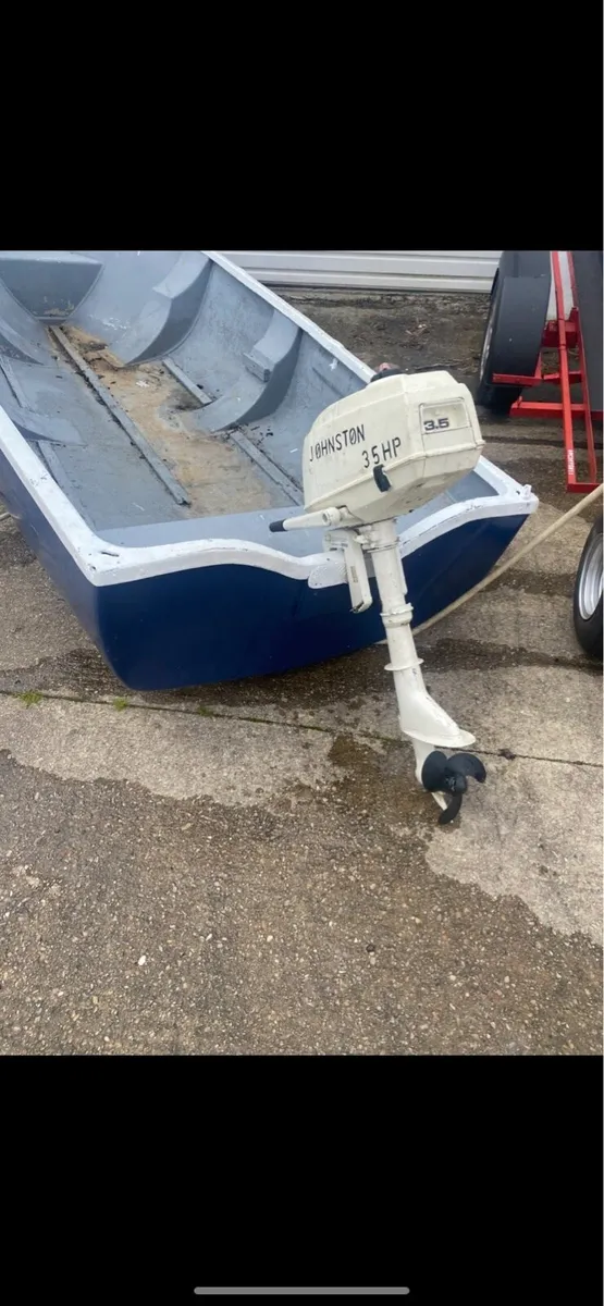 Boat and engines - Image 3