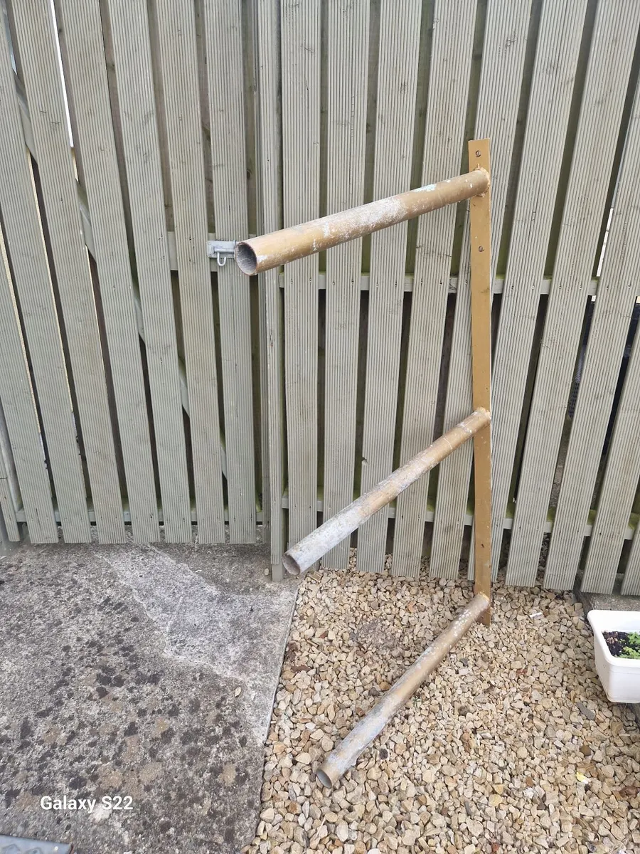 Saddle holder