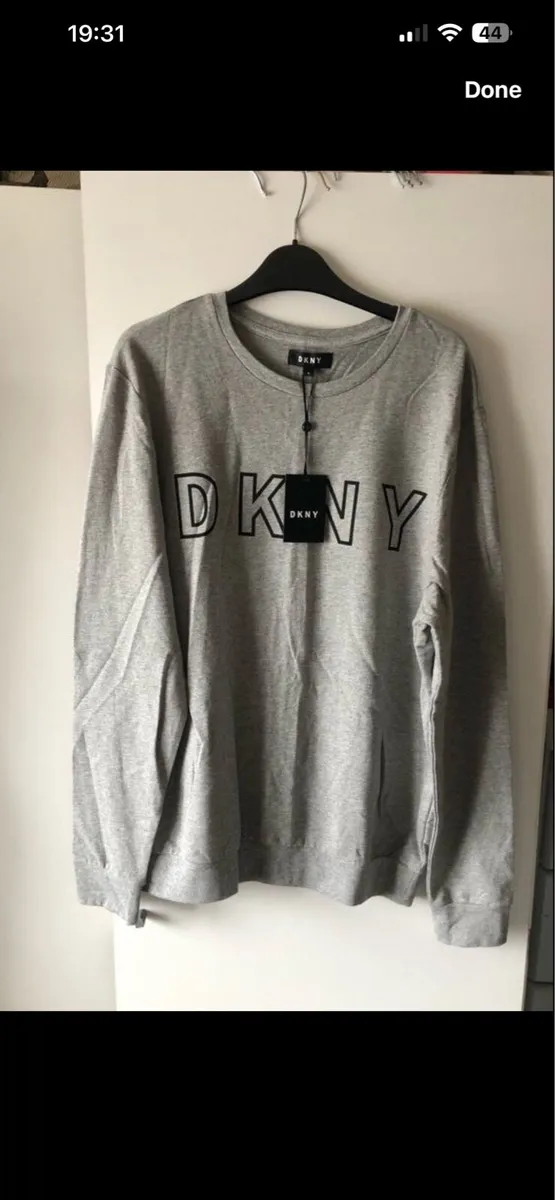 Mens  DNKY long sleeve top size L €15 - Image 2