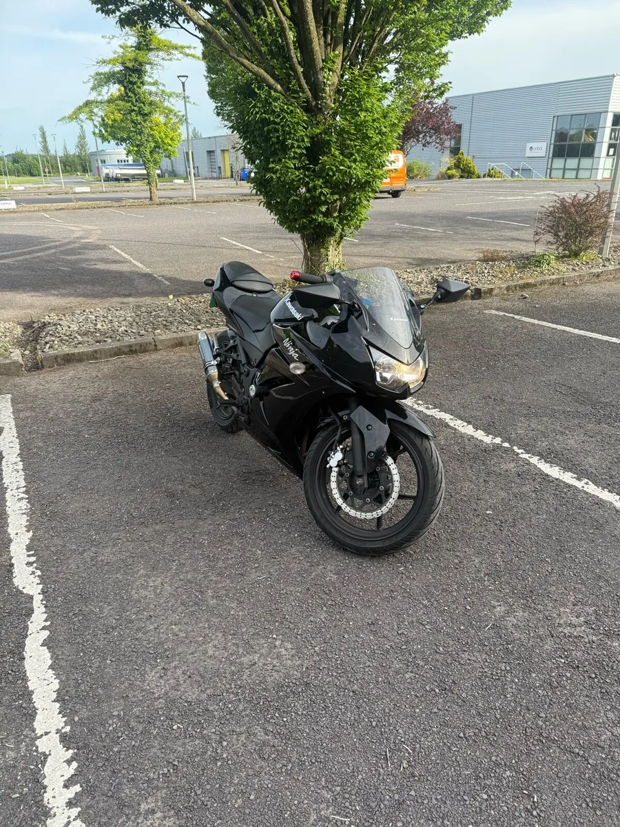 Kawasaki Ninja 250r - Image 1