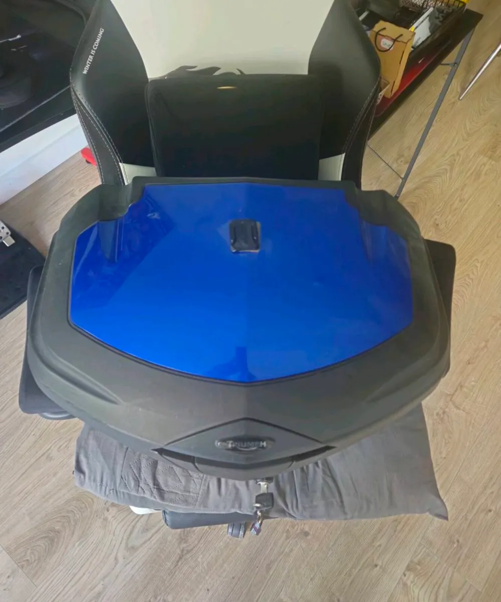 Top case - Image 1