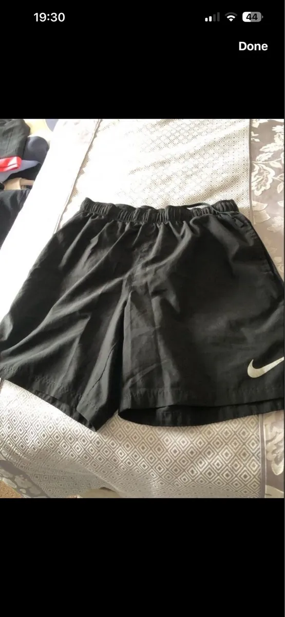 Mens Nike shorts size M €10 - Image 3