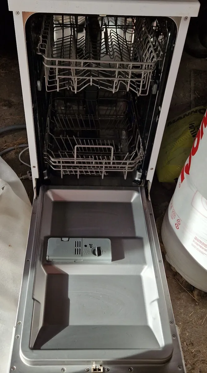 Dishwasher slimline - Image 3