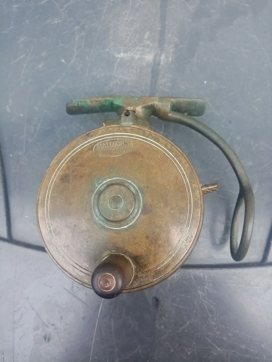Vintage fishing Reel, Assortment flies, nymphs. - Image 3