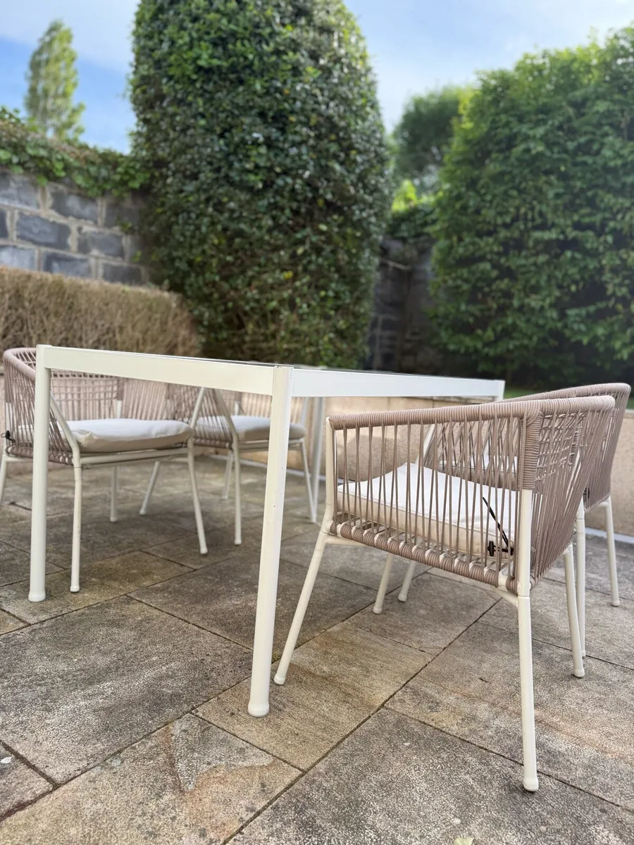 IKEA garden table + 4 chairs - Image 1