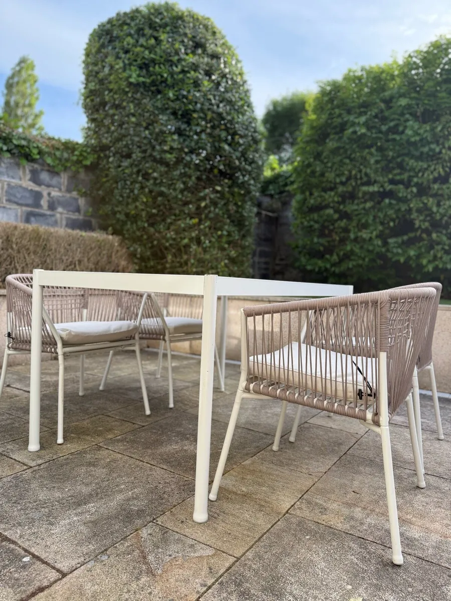 IKEA garden table + 4 chairs - Image 2