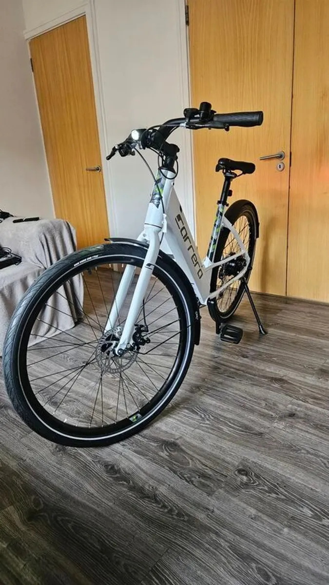 Brand new Carrera Actuate 2 Lowstep Electric Hybrid Bike - Image 3