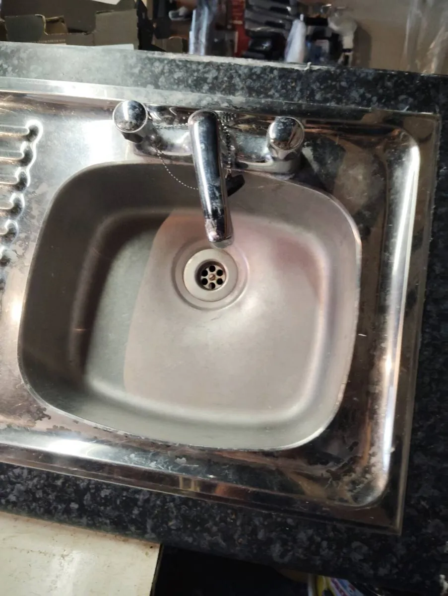 Kitchen Sink. - Image 4