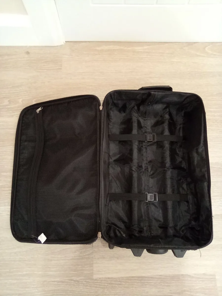 Cabin suitcase - Image 3