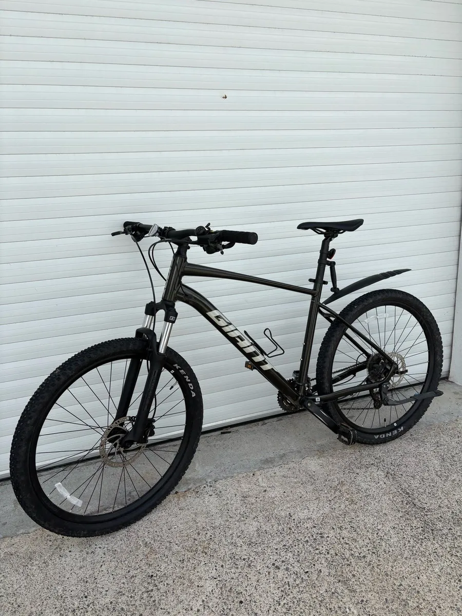 Giant talon 2 L phantom green mountain bike - Image 2