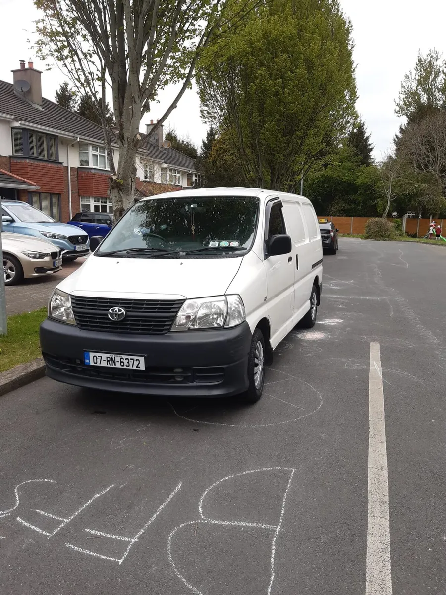 Toyota HiAce 2007  2.5 D-4D.         Clean Van - Image 1