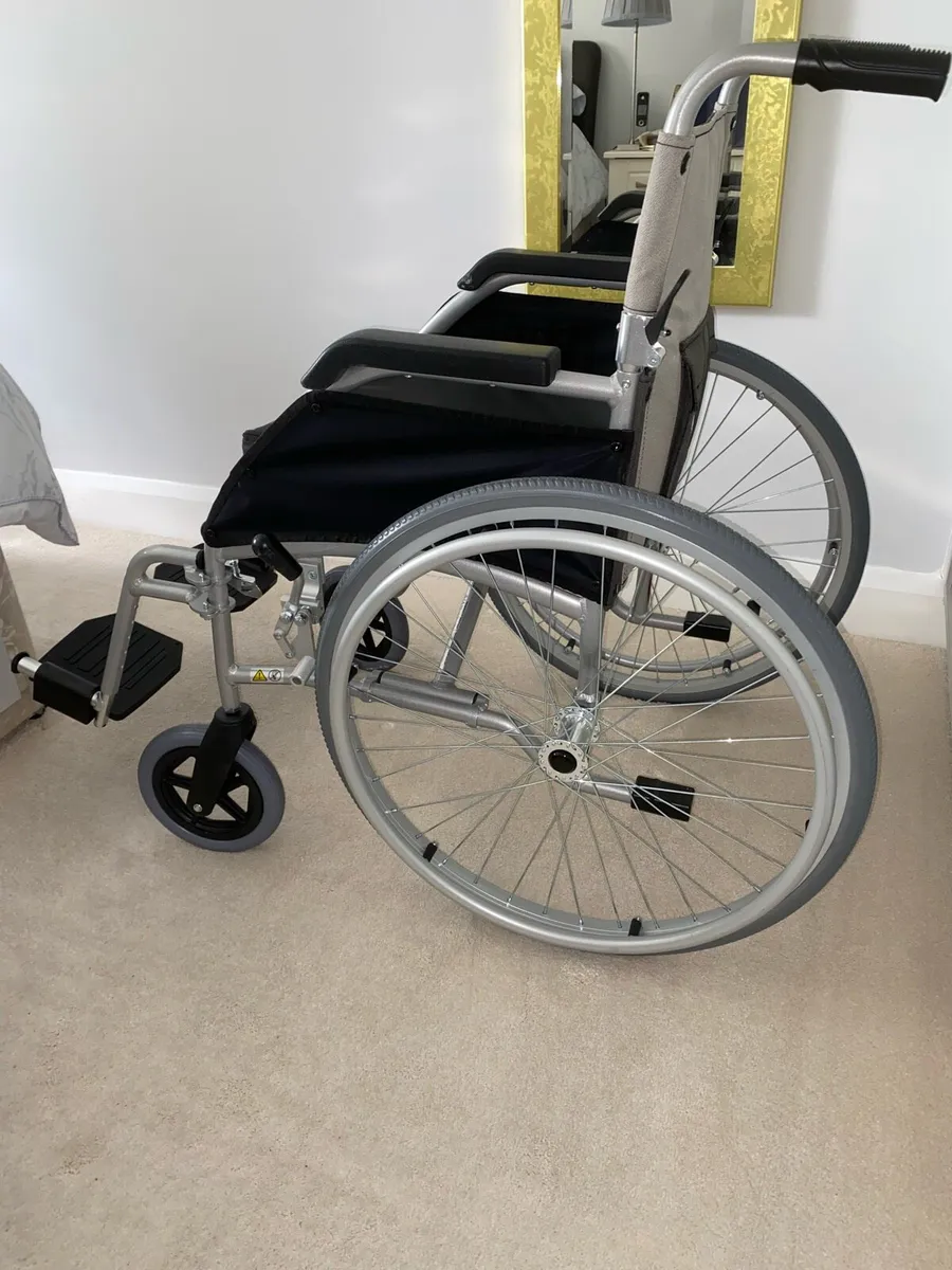 WHEELCHAIR - Image 1