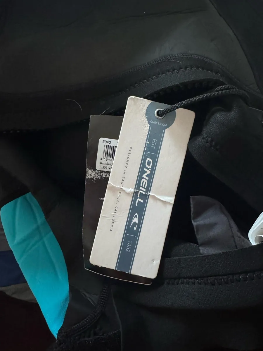 O’Neills Women’s Wetsuit (with original tags) - Image 3