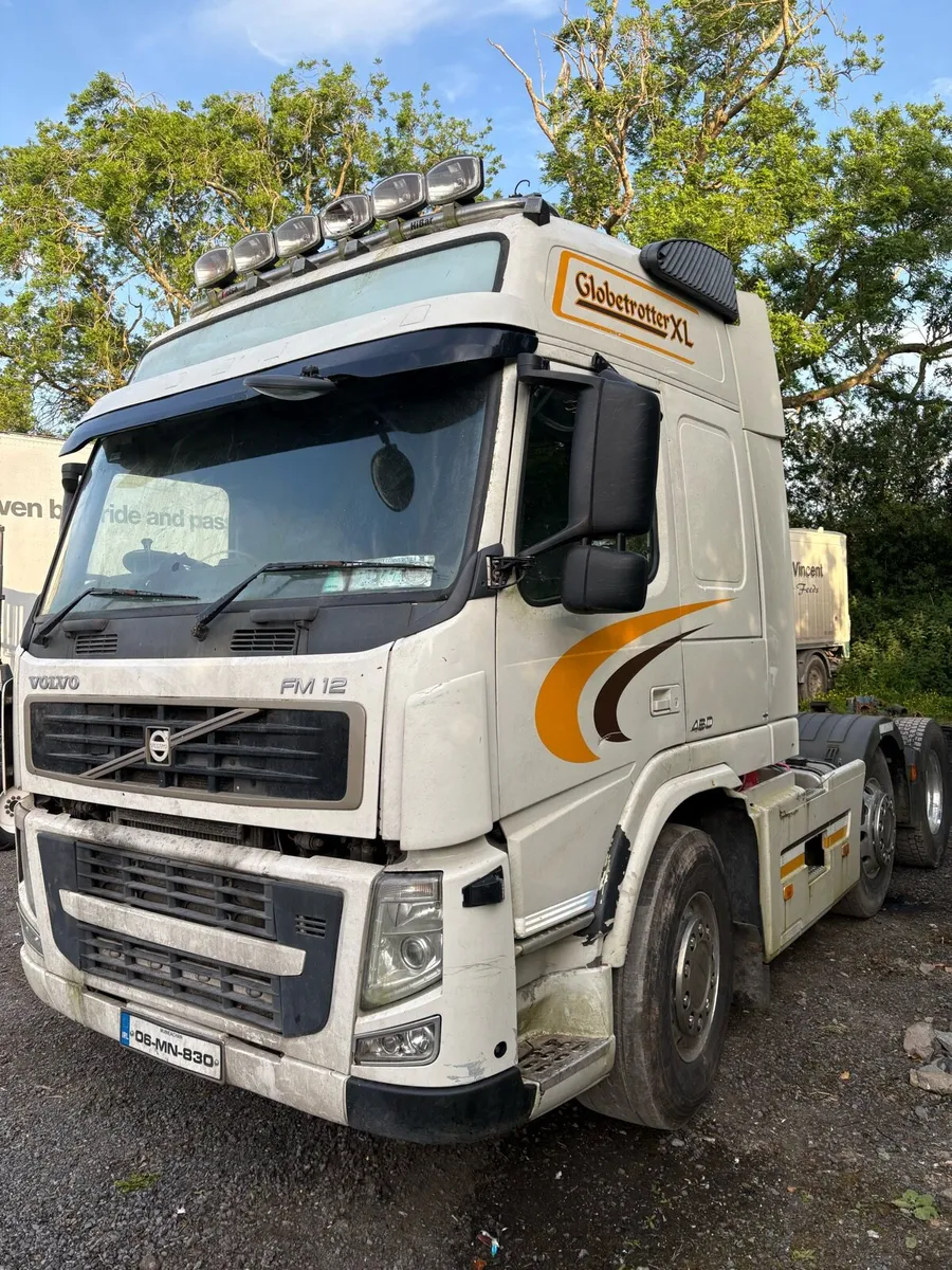 analogue Volvo artic - Image 4