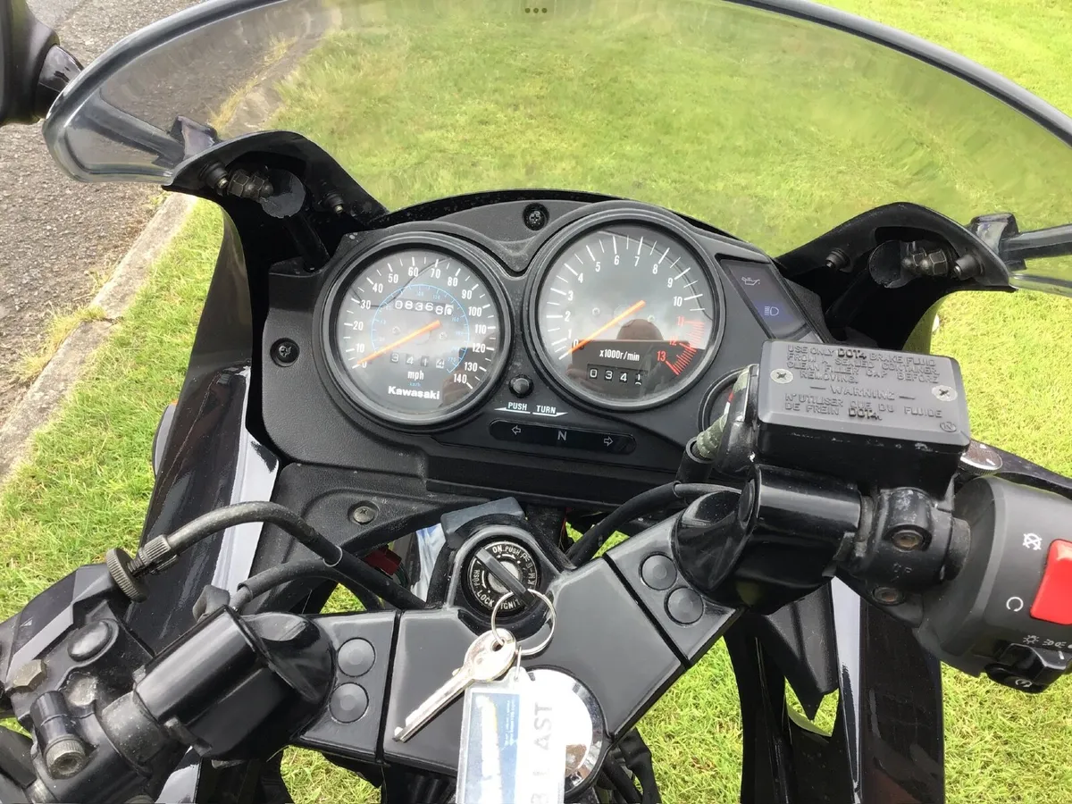 KAWASAKI GPZ500S. Good allrounder. - Image 2