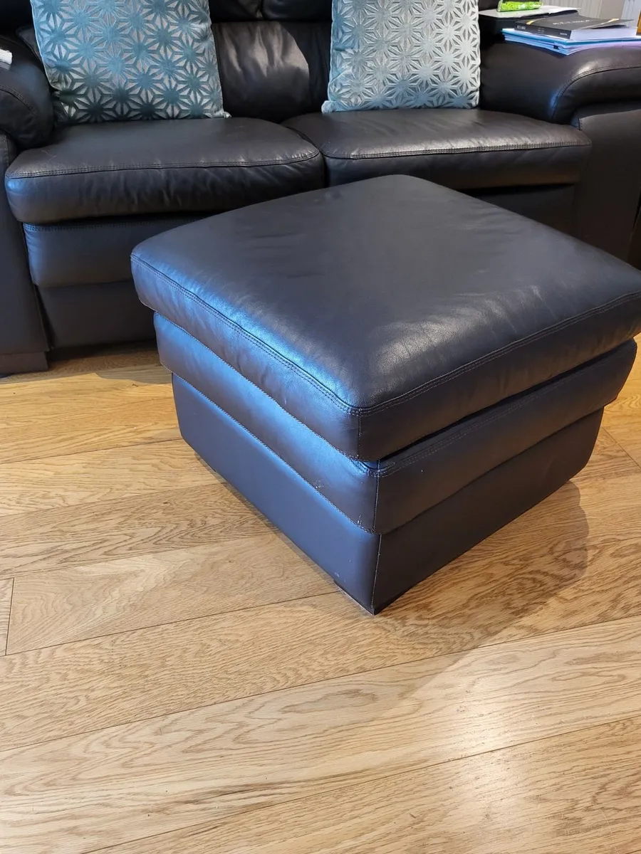 Leather sofas - Image 4