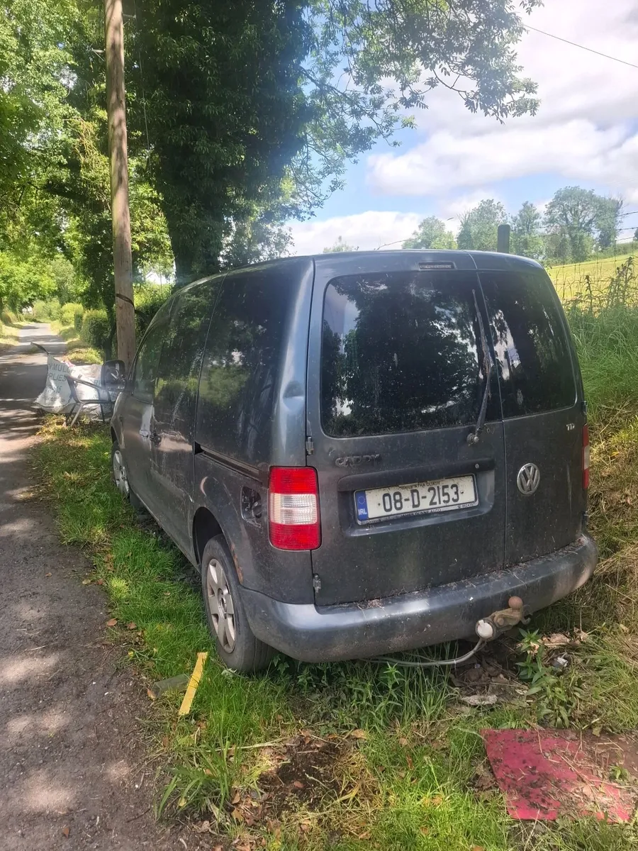 Volkswagen Caddy 2008 - Image 2