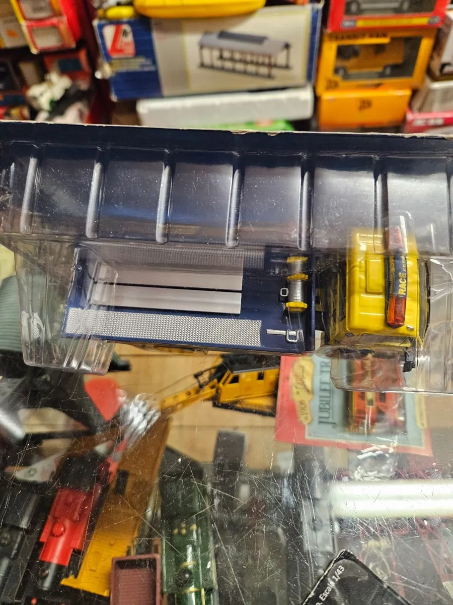 Corgi Atlas Recovery Truck - Image 2