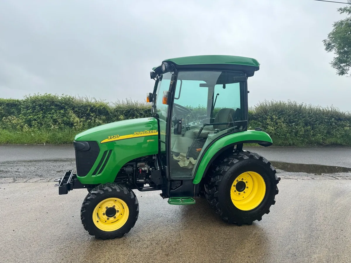 John Deere Compact Tractor - Image 1