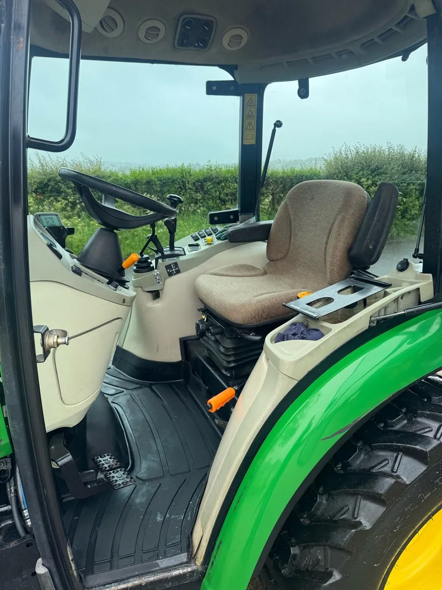 John Deere Compact Tractor - Image 2