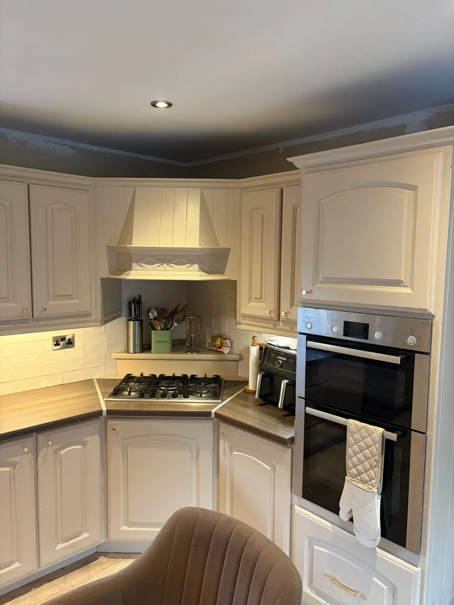 Solid Pine Kitchen & Island - Image 4