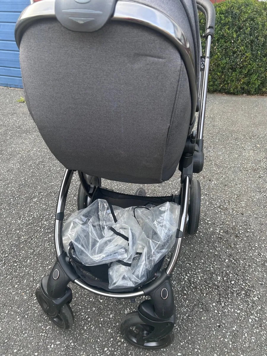 Pram - Image 2