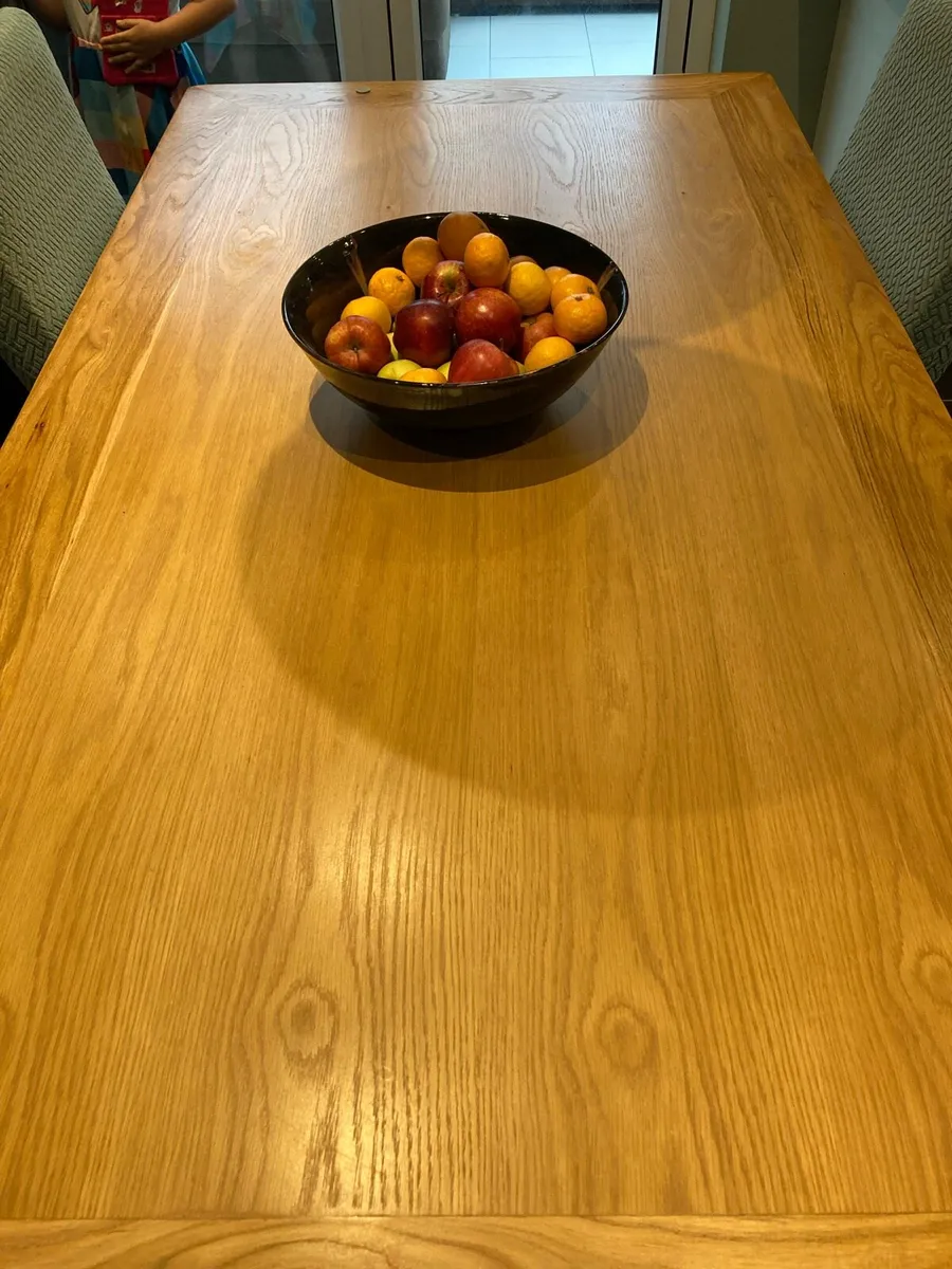 Dining table - Image 4