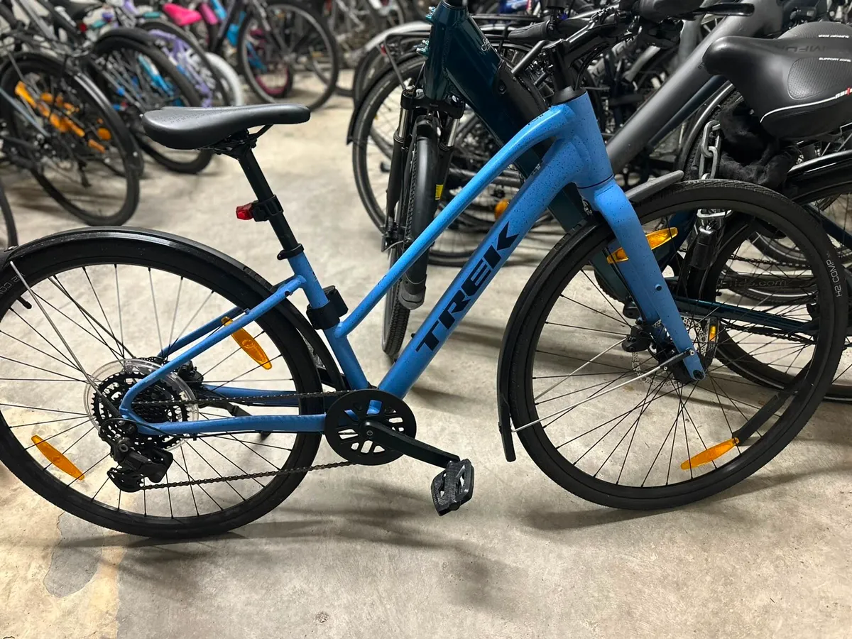 Trek FX Gen 4 Small - Image 1
