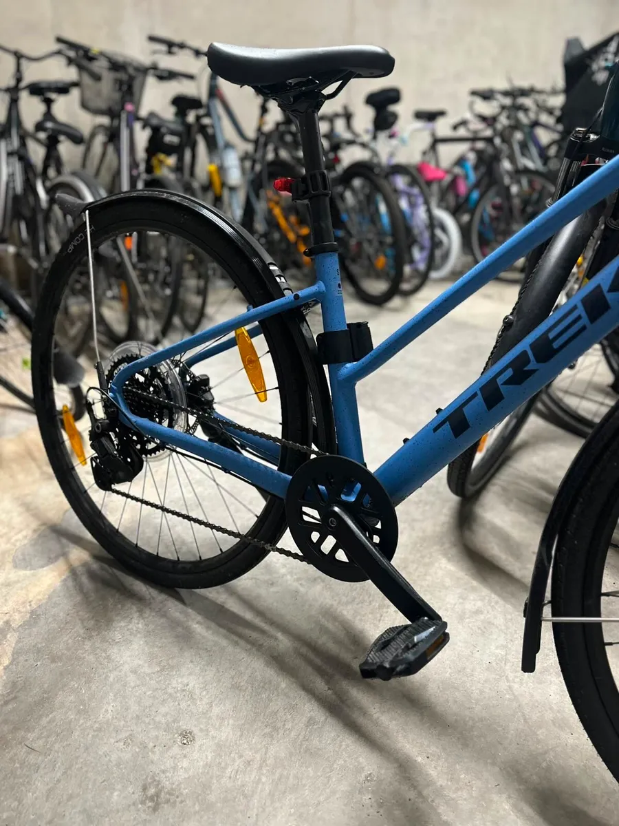 Trek FX Gen 4 Small - Image 2