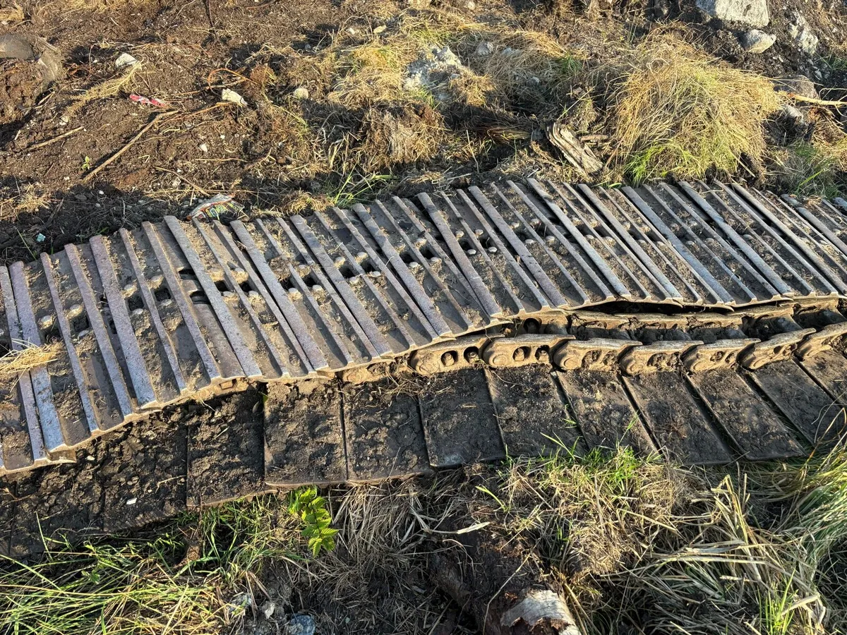 Full set of pads for 12 ton machine - Image 2
