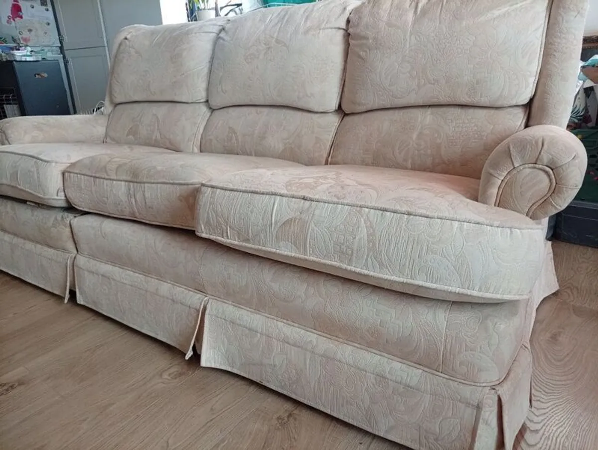 Damask Vintage 90's 3 Seater recliner sofa - Image 2