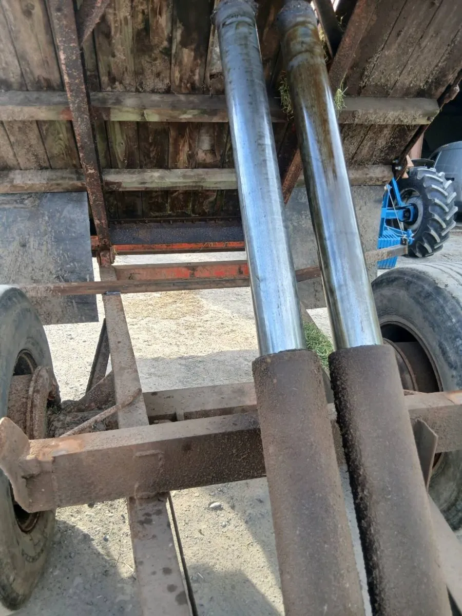 13x7 Lee silage trailer - Image 4