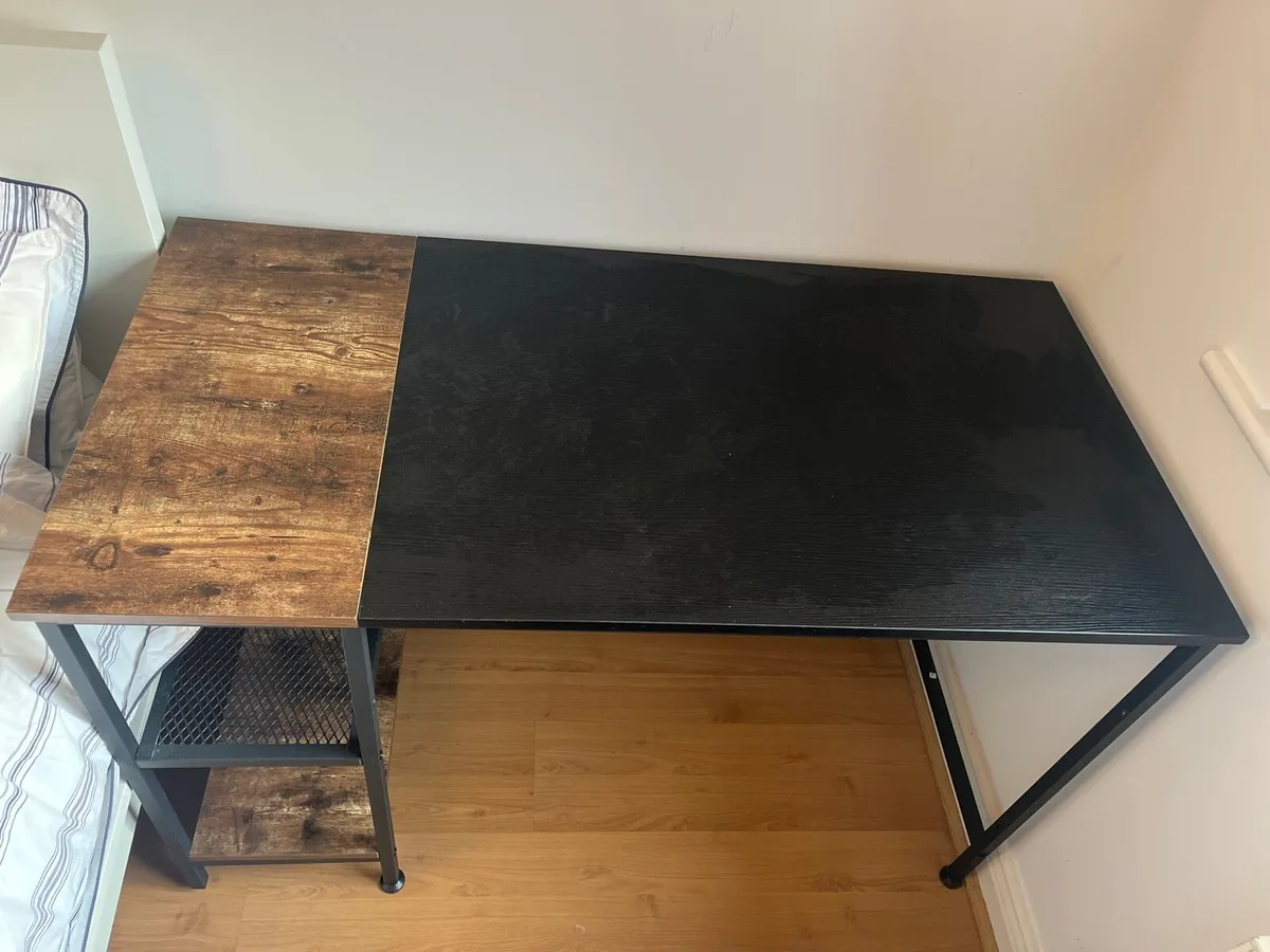Desk - Image 2