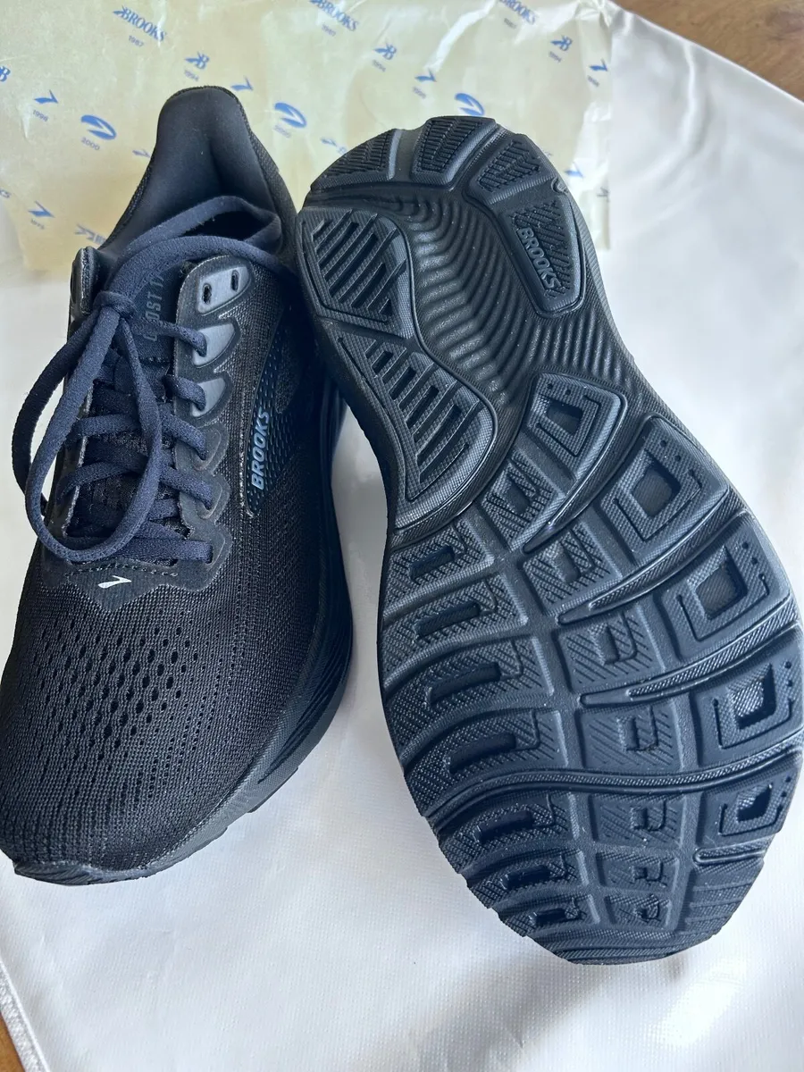 Brooks Ladies Running Shoes - Image 4