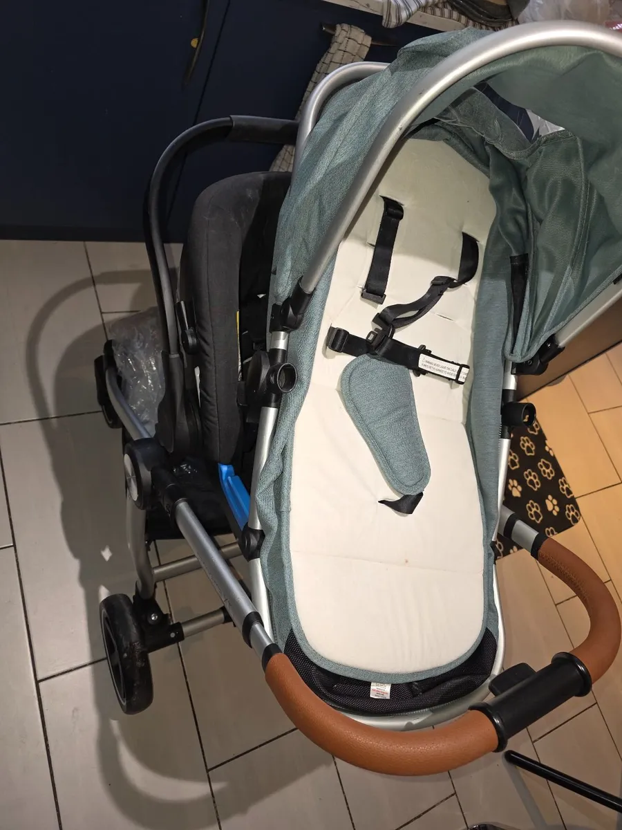 Baby stroller - Image 3